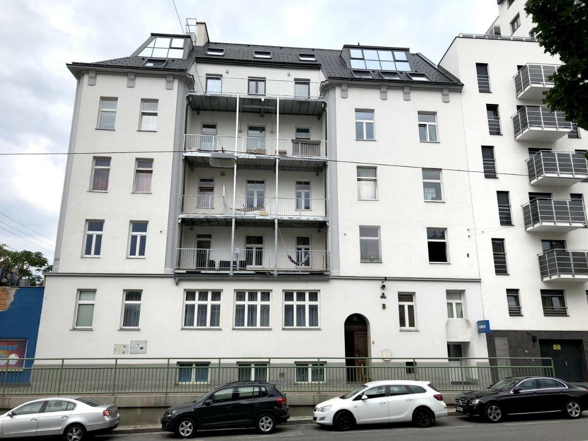 Spacious Apartment In Center With Terrace Viena Exterior foto