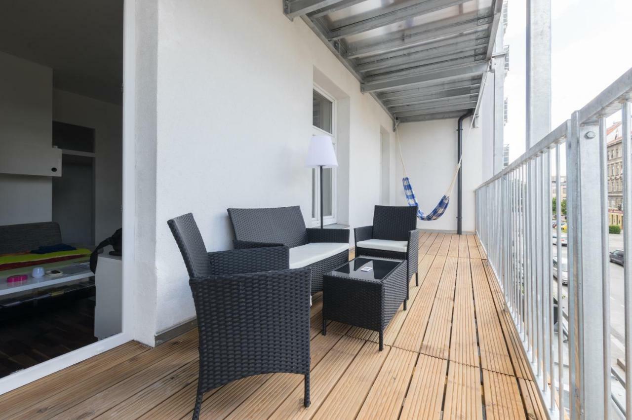 Spacious Apartment In Center With Terrace Viena Exterior foto